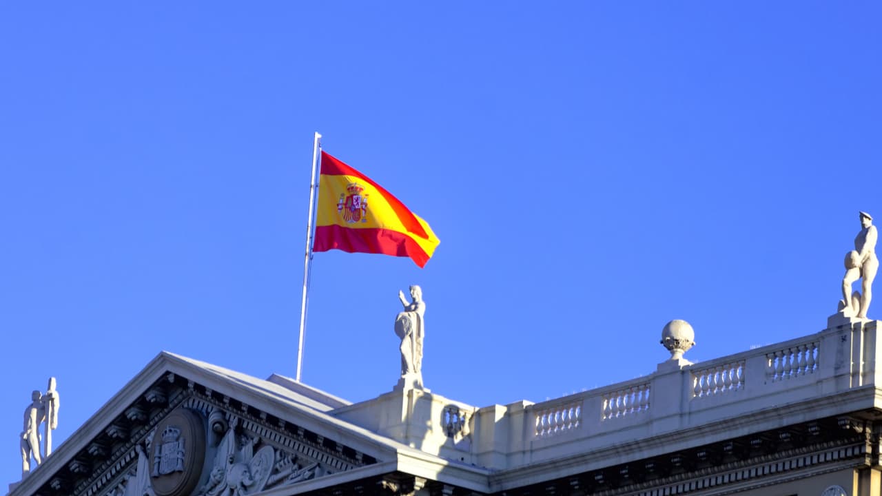 Spain to Impose Strict Penalties for Unlabeled AI-Generated Content 