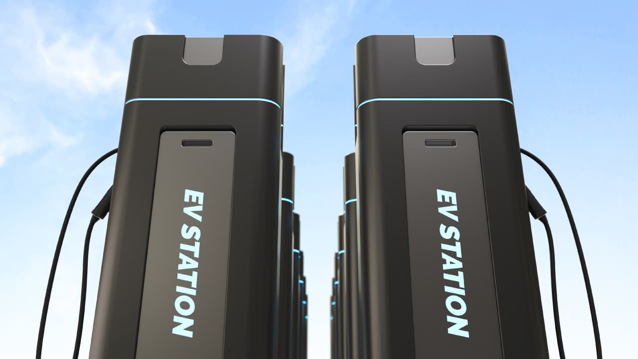 Hyundai and Incheon Airport Launch AI-Based EV Charging Robot Initiative 