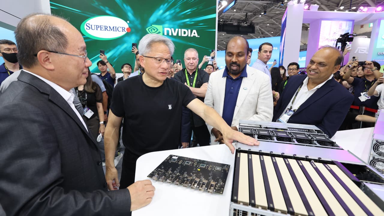 Supermicro Skyrockets up Fortune 500 Fueled by AI & Data Center Boom