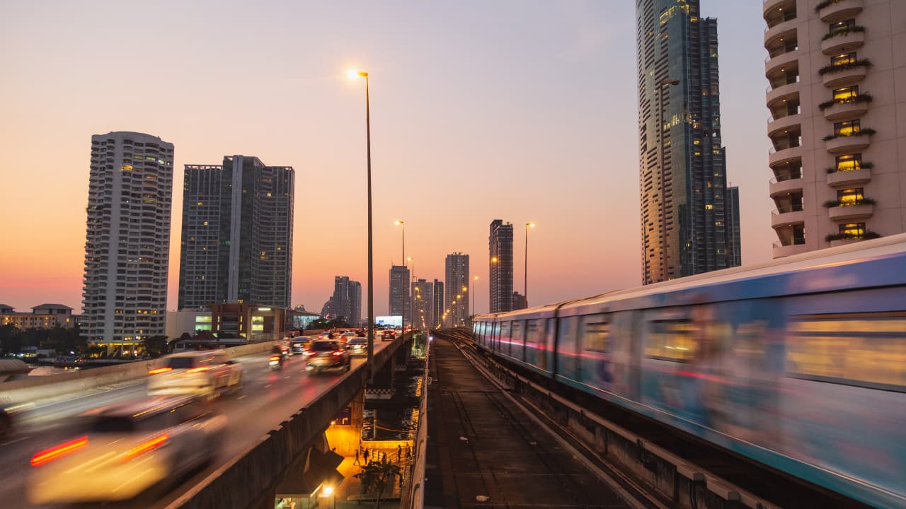 Abu Dhabi Mobility and Presight Sign MoU to Advance AI-Driven Smart Mobility 