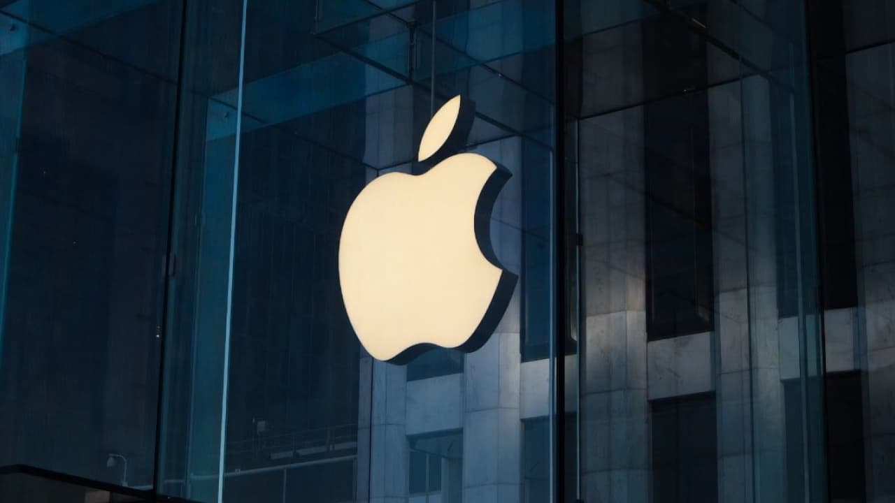 Apple Study Says AI Models Rely on Memorization, Not Reasoning
