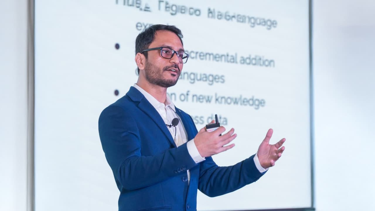 Soket AI to Build India’s First 7B Open-Source Indic LLM