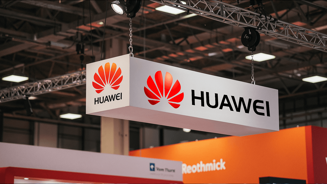 Taiwan Adds Huawei, SMIC to Export Control List Amid Tensions