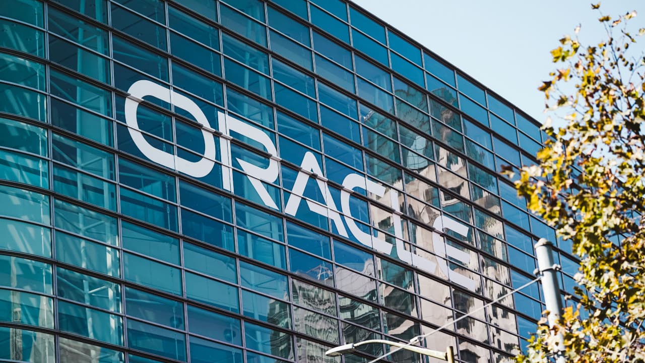 xAI Partners with Oracle to Deliver Grok 3 on OCI